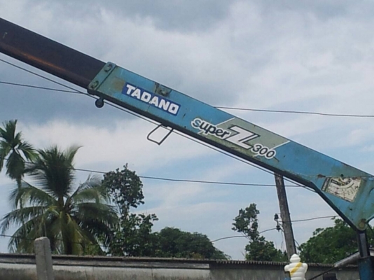 รถอีซูซุ 6 ล้อ NPR ติดเครน 3 ตัน. 150 แรงม้า. ปี 47.     สนใจติดต่อ  081 - 6079515