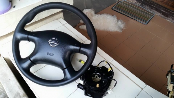 พวงมาลัย Nissan เก่าญี่ปุ่น