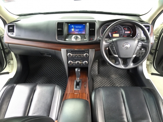 2011 NISSAN TEANA 250XV NAVI SUNROOF ตัว Sport series ภายในสปอร์ต ท๊อปสุดในรุ่น สวยที่สุด