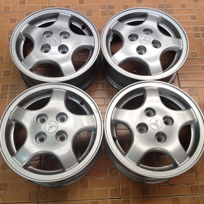 ล้อ13นิ้ว มิตซู อีคาร์ 4รู100