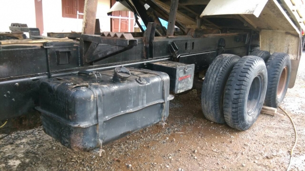 สิบล้อมือสอง สิบล้อมือสอง