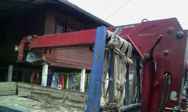 ขายรถหกล้อ Toyota DYNA เครื่อง 115 แรง ติดเครน 2.5 ตัน ทาดาโน่