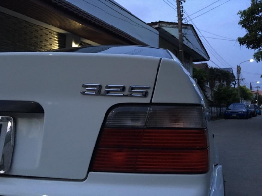 รถบ้านE36นกแก้วสวยหรูหร่าเครื่อง2jไม่โบ ติดแก๊ส รถสวยมีเสน่ห์หาอยู่ไม่ผิดหวังครับ