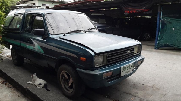 mazda familiaเครื่อง1400แก็สแล้วประหยัดมากถูกๆ