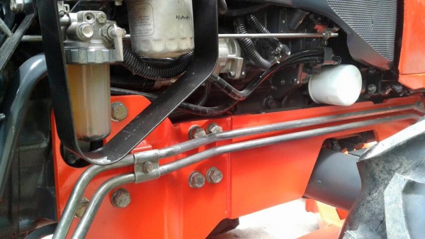ขายรถไถ Kubota L4708(4WD) พร้อมใบมีดและเครื่องตัดหญ้าLCSใหม่ 1.4ม. รถไร่ สวยๆ พร้อมใช้งาน