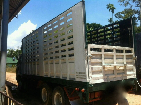 รถมิตซู 10 ล้อ หลังถนน FN517 - TB  190 แรงม้า. ปี 42.     สนใจติดต่อ  081 - 6079515