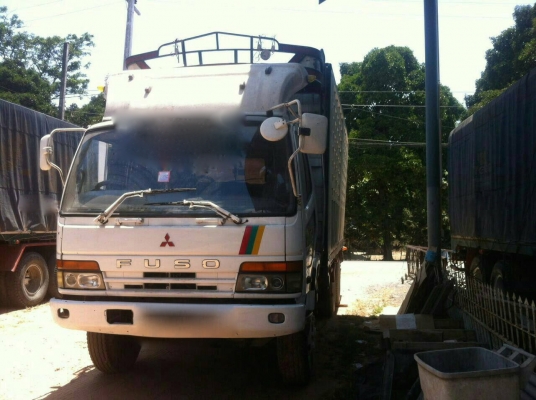 รถมิตซู 10 ล้อ หลังถนน FN517 - TB  190 แรงม้า. ปี 42.     สนใจติดต่อ  081 - 6079515