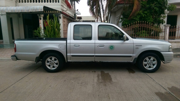 Ford ranger 4ประตู