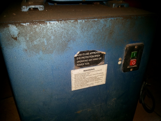 เครื่องเลื่อยสายพาน WoodMac พร้อมใช้งาน ปรับองศาการเอียงของแท่นโต็ะตัดได้