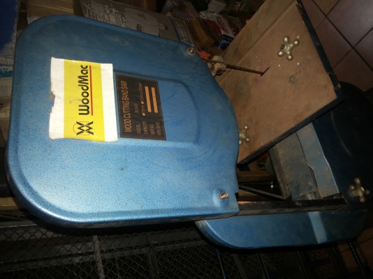 เครื่องเลื่อยสายพาน WoodMac พร้อมใช้งาน ปรับองศาการเอียงของแท่นโต็ะตัดได้