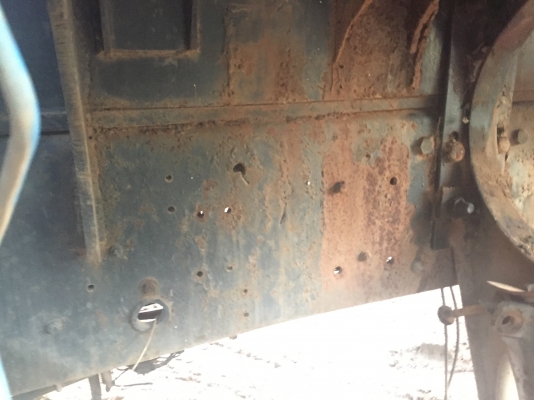 HINO FR 360 HP สิบล้อดั๊มพ์ 2 เพลา ติดก๊าซ NGV รถจอดขายตามสภาพ วางเครื่องยนต์แดวู แจ้งลงเล่ม ไม่มีชุดเกียร์นะครับ หัวเก๋งเดิมๆภายในคอนโซลสวยครบ พวงมาลัยเพาเวอร์ ระบบเบรคทริ๊ปฟี้ กระบะดั๊มพ์เหล็กเชิดชัยสภาพดีพื้นไม่มีผุ เอกสารทะเบียนชุดโอนครบ ภาษีขาด 2 ปี