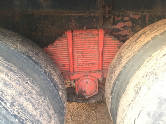 HINO FR 360 HP สิบล้อดั๊มพ์ 2 เพลา ติดก๊าซ NGV รถจอดขายตามสภาพ วางเครื่องยนต์แดวู แจ้งลงเล่ม ไม่มีชุดเกียร์นะครับ หัวเก๋งเดิมๆภายในคอนโซลสวยครบ พวงมาลัยเพาเวอร์ ระบบเบรคทริ๊ปฟี้ กระบะดั๊มพ์เหล็กเชิดชัยสภาพดีพื้นไม่มีผุ เอกสารทะเบียนชุดโอนครบ ภาษีขาด 2 ปี