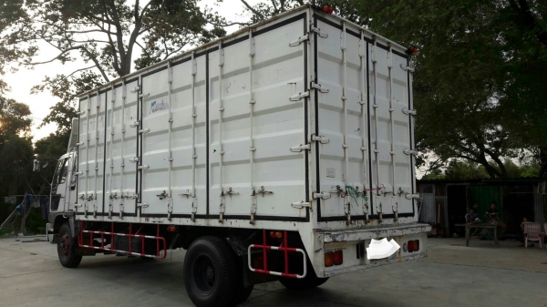 รถบรรทุก 6 ล้อใหญ่ ตู้แห้ง HINO รุ่นFF ปี94  เครื่อง 195 แรง ยาว 6.2 เมตร มีเสากลาง ราคา 470,000 บ.รถอยู่สระบุรี (ต่อรอง) #รถบรรทุกตู้แห้ง #รถบรรทุก6ล้อ