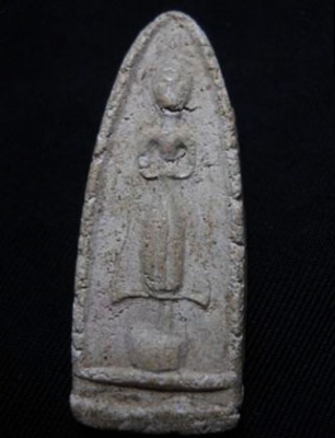 พระพุทโธปางยืน คุณแม่บุญเรือน โตงบุญเติม เนื้อผงเดียวกันกับพระสมเด็จ เนื้อเก่าแท้ของคุณแม่ที่อธิษฐานไว้  กดมือล้วน สร้างน้อย