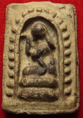 คุณแม่บุญเรือน โตงบุญเติม นางกวักเนื้อดินของคุณแม่ กดมือ ลายนิ้วมืออยู่ครบ สวยเดิมๆ