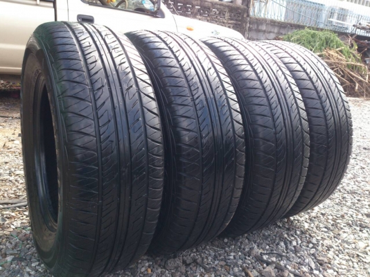 ขายยาง  DUNLOP 265/65R17 ยางสัปดาห์ที่46 ปี14  ดอกยางหนาสดเท่ากันไม่แตกลายไม่ร้าวไม่มีปะสวยๆ จำนวน 1 ชุด