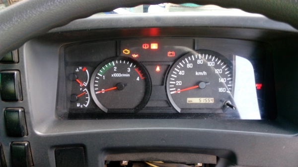 ขาย ครับดั้ม ISUZU 190 hp.  ปี 55 สภาพเหมือนใหม่ 086 254 2689