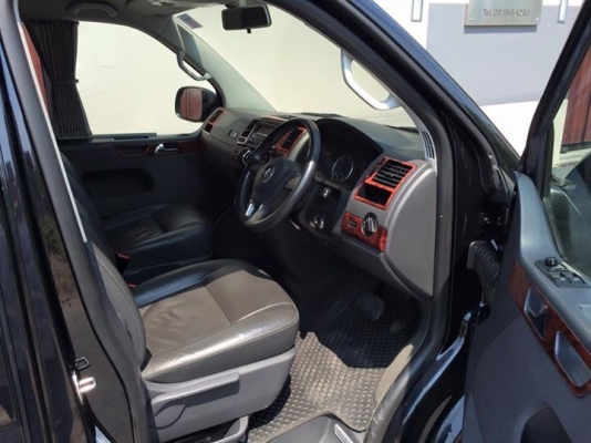 volk caravelle 2.0TDi ดีเซล สีดำ