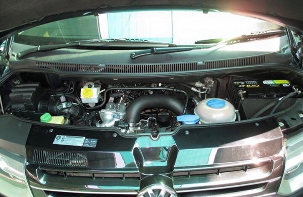 volk caravelle 2.0TDi ดีเซล สีดำ