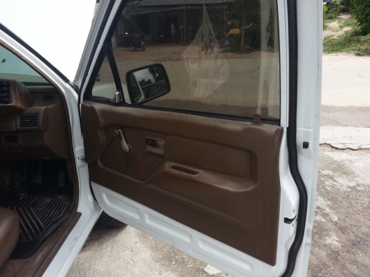 Isuzu มังกร ช่วงสั้น 4 ขอ