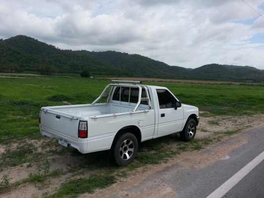 Isuzu มังกร ช่วงสั้น 4 ขอ