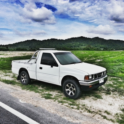 Isuzu มังกร ช่วงสั้น 4 ขอ