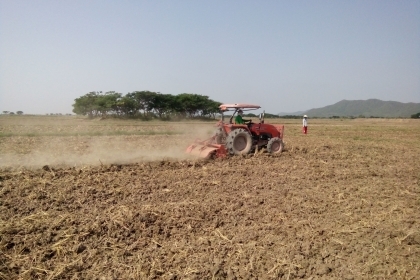 ขอบคุณพี่ๆจากเชียงรายคับรถไถคูโบต้า L4708อุปกรณ์3อย่าง ดัน ผาน โล  ทำงานทุกวันเล่มพร้อม