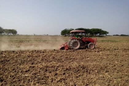 ขอบคุณพี่ๆจากเชียงรายคับรถไถคูโบต้า L4708อุปกรณ์3อย่าง ดัน ผาน โล  ทำงานทุกวันเล่มพร้อม