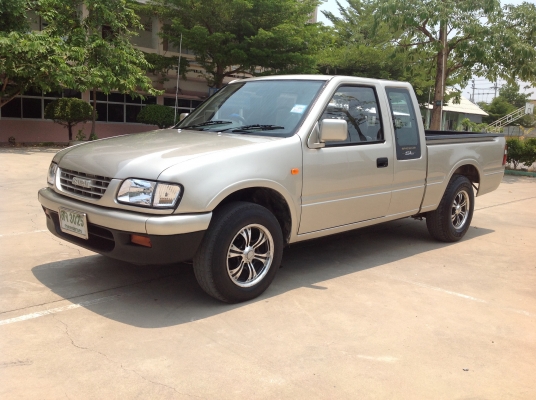 ดราก้อนอาย เกียออโต้ ดีเซล2,800cc รถสวยพร้อมใช้งาน