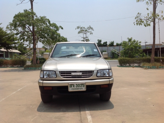 ดราก้อนอาย เกียออโต้ ดีเซล2,800cc รถสวยพร้อมใช้งาน