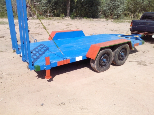 รถลากรถเกี่ยว รถลากรถเกี่ยว