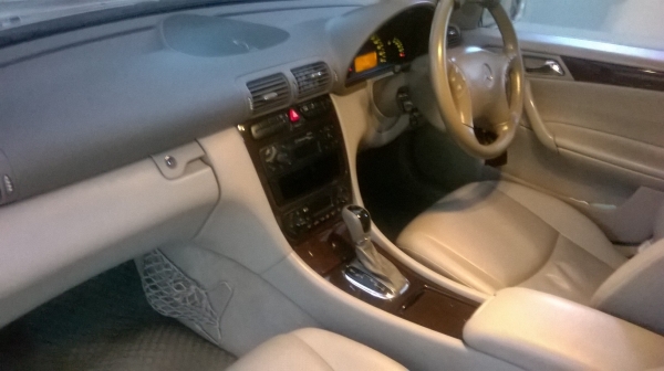 ขายด่วน!! BENZ C180 1.8 KOMPRESSOR ELEGANCE ปี 2005 ขายด่วน!! BENZ C180 1.8 KOMPRESSOR ELEGANCE ปี 2005