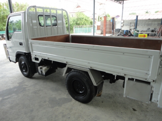 รถบรรทุก 4 ล้อ รถบรรทุก 4 ล้อ