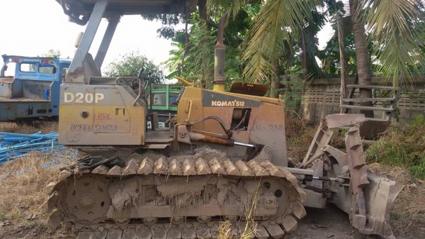 ขายเทรลเลอร์ 6 ล้อ และ แทรคเตอร์ D20P-7E พร้อมใช้