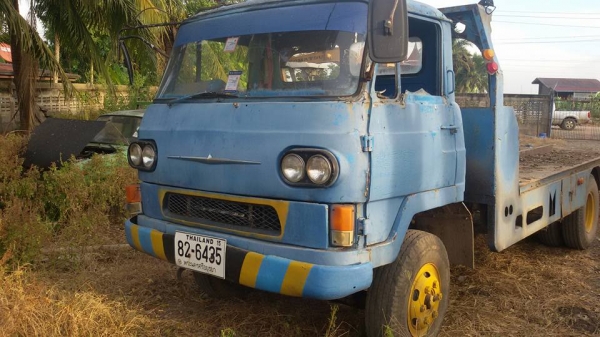 ขายเทรลเลอร์ 6 ล้อ และ แทรคเตอร์ D20P-7E พร้อมใช้