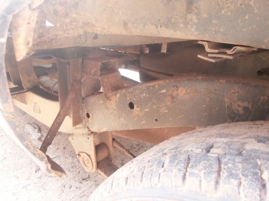 รถนิสสันปึ 32 พร้อม แชชชีสวยมาก ยางดี เครื่องดี พร้อมชุดโอน