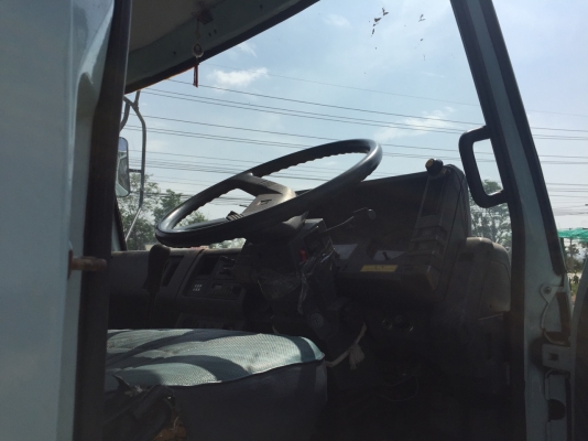 ขาย ISUZU 6 ล้อ กระบะเหล็ก ยาว 6.8 เมตร