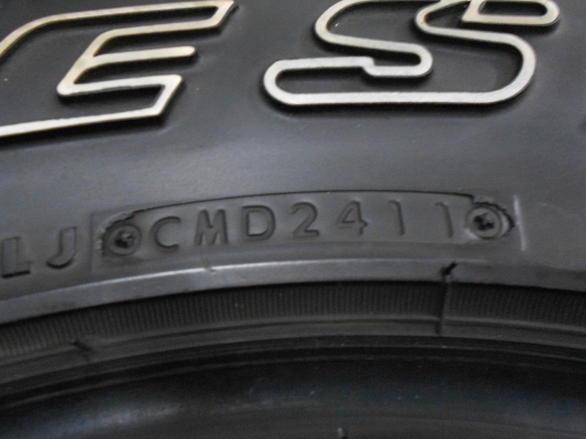 ขายยาง Bridgestone All Terain 265/70/16 กลางปี 11สวยๆ 1 ชุด
