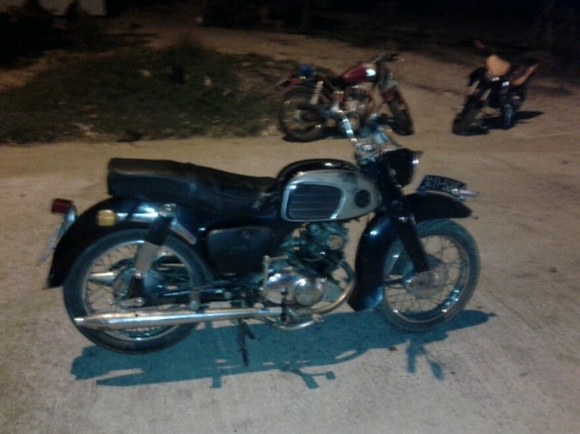 ขายc92 ทะเบียนพร้อมเอกสารการโอน ชุบทั้งคัน เครื่องจบๆ ไฟติดทุกดวง อะหลั่ยเก่าแถมให้เยอะ 0819884773 ขายc92 ทะเบียนพร้อมเอกสารการโอน ชุบทั้งคัน เครื่องจบๆ ไฟติดทุกดวง อะหลั่ยเก่าแถมให้เยอะ 0819884773