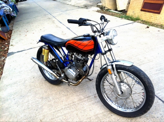 ขายcb100 แต่งโหดๆ ดุๆ มีใบซื้อขาย เครื่องดีมาก ล้อโต 15900 0819884773 ขายcb100 แต่งโหดๆ ดุๆ มีใบซื้อขาย เครื่องดีมาก ล้อโต 15900 0819884773