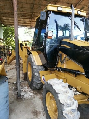 ฝากขายตักหน้าขุดหลัง 424 D 2 เพลา คันที่ 2 รถทำสีใหม่ สภาพใช้งานได้เลย มีเอกสารครบ สนใจโทร 087-2976734