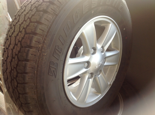 ขายล้อแม็ก พร้อมยาง AII. new. D-max. 2013. ป้ายแดง วิ่ง 3วัน ขายล้อแม็ก พร้อมยาง AII. new. D-max. 2013. ป้ายแดง วิ่ง 3วัน