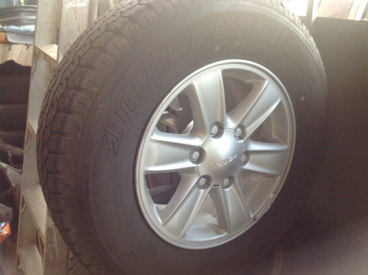 ขายล้อแม็ก พร้อมยาง AII. new. D-max. 2013. ป้ายแดง วิ่ง 3วัน