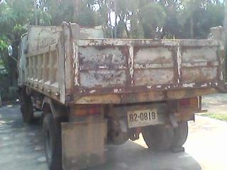 ขาย 6 ล้อดั้ม ISUZU ROCKY 6BG1- 175 แรง ดั้ม 6 ตัน กระบะ 4.0 เมตร ยาง 8.25 ขอบ 16 ปะผุแล้วรอทำสีใช้งานได้ปกติขาย 570000 ทำสีใหม่ทั้งคันขาย 650000