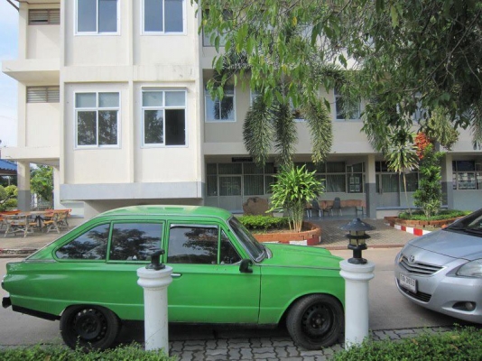 ของหายากFastback รุ่นแรกของ Mitsubishi ของหายาก Sport 2 ประตู สวยๆครับ + Datsun bluebird