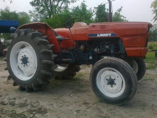 ขายรถไถ KUBOTA L3001 พร้อมใช้งาน