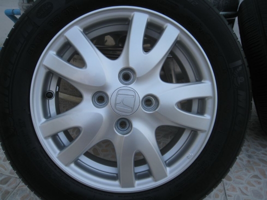 ขายล้อแม็กเดิม honda brio 14"x5" 4รู 100 et50 +ยางปี12 (081-3747940)