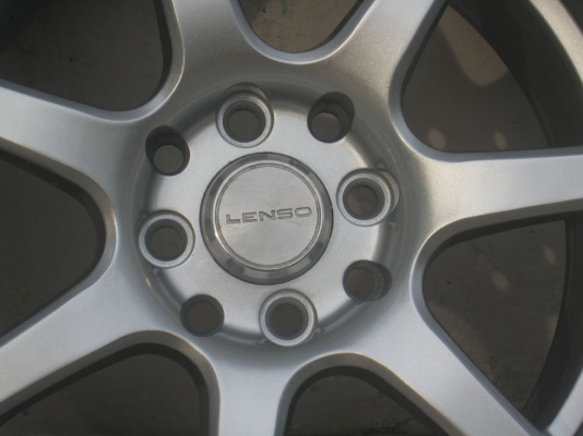 ขายล้อแม็ก LENSO BLITZ 15"x7" et 38 4/100,114 + ยางปี 09,10 (081-3747940)