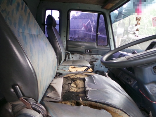 ISUZU FXZ240 หัวเดิม เครื่องเปลี่ยน คัซซีสวย ไม่เคยเกิดอุบัติเหตุค่ะ ISUZU FXZ240 หัวเดิม เครื่องเปลี่ยน คัซซีสวย ไม่เคยเกิดอุบัติเหตุค่ะ