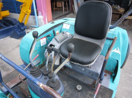 ขาย รถขุดเล็ก KOMATSU รุ่น PC27R-8-แทร็กเหล็ก มือสองญี่ปุ่น ขาย รถขุดเล็ก KOMATSU รุ่น PC27R-8-แทร็กเหล็ก มือสองญี่ปุ่น